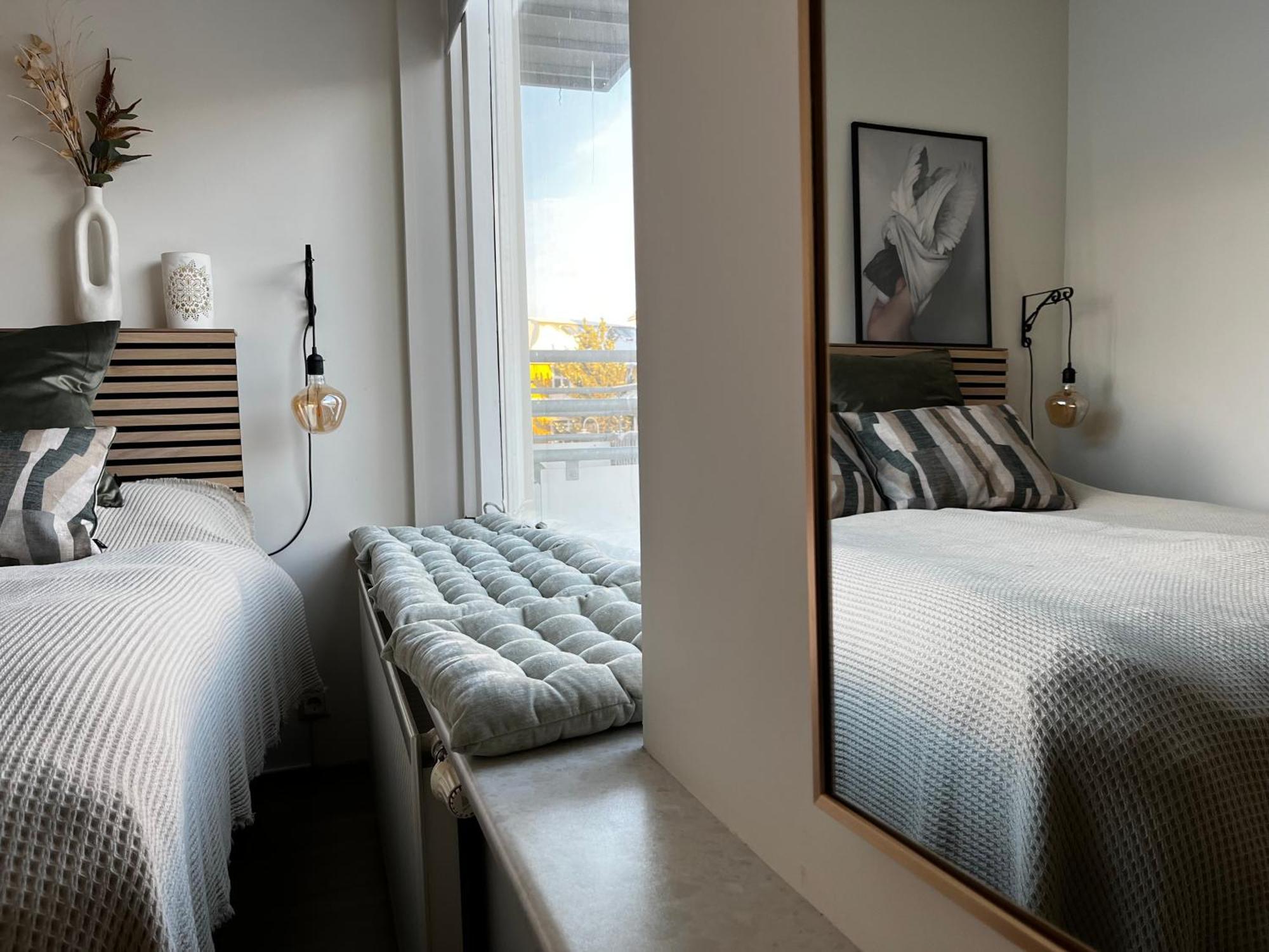 Charming Deluxe Apartment Akureyri Luaran gambar