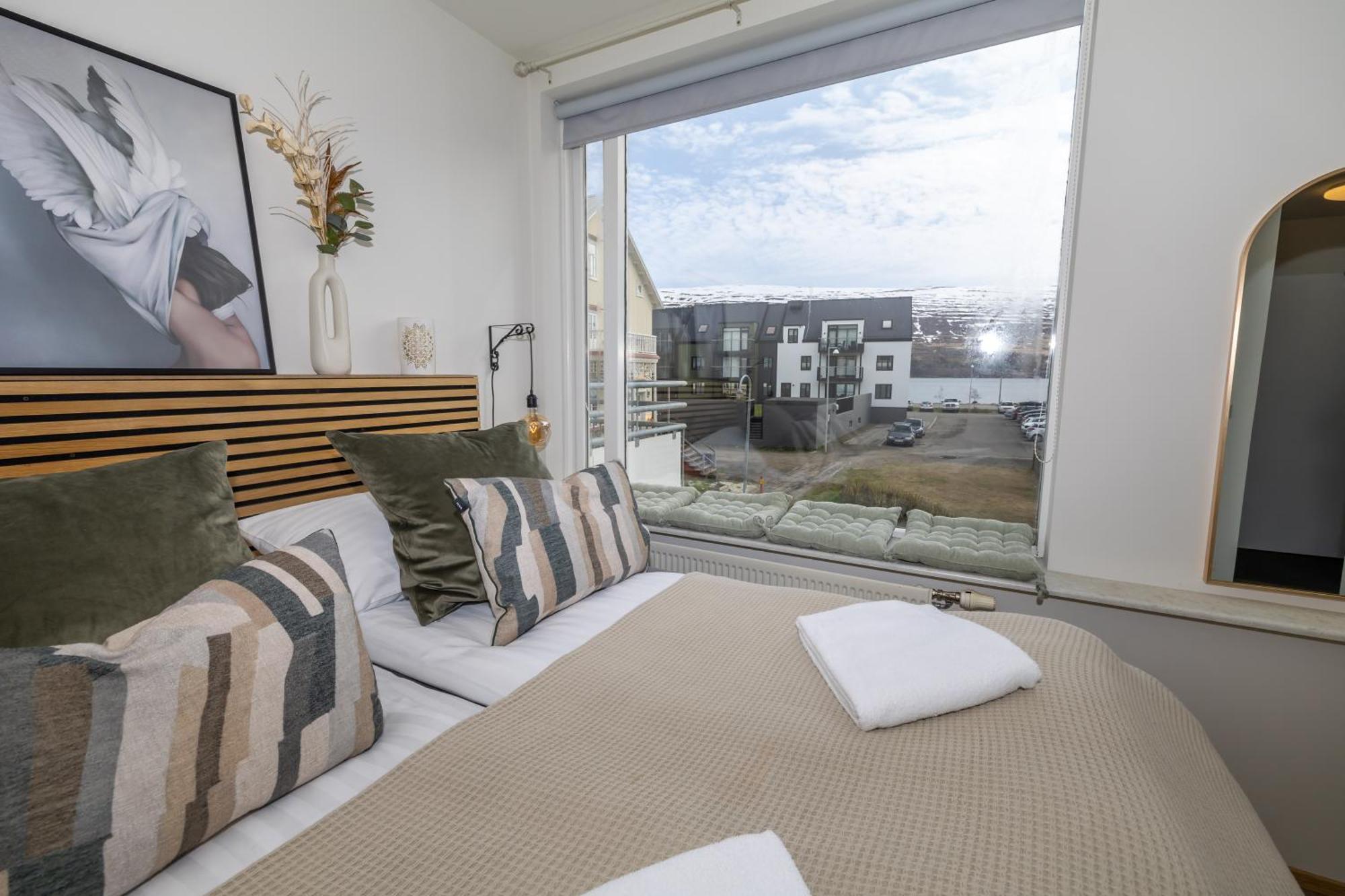Charming Deluxe Apartment Akureyri Bilik gambar