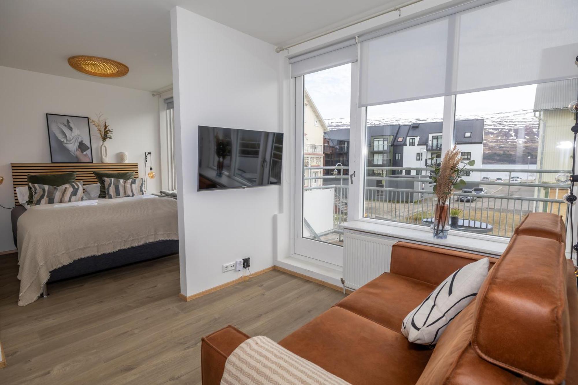Charming Deluxe Apartment Akureyri Bilik gambar