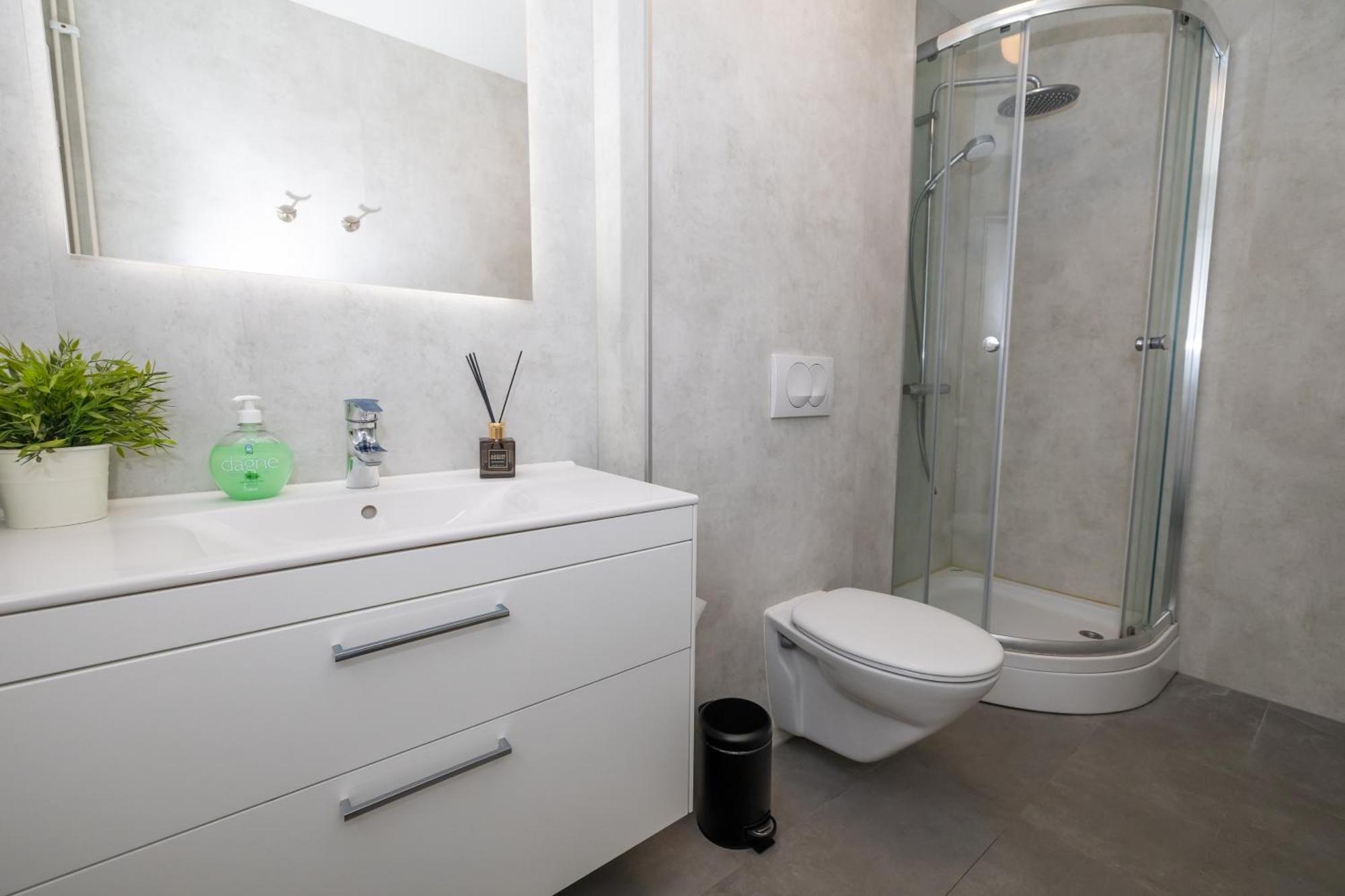 Charming Deluxe Apartment Akureyri Bilik gambar