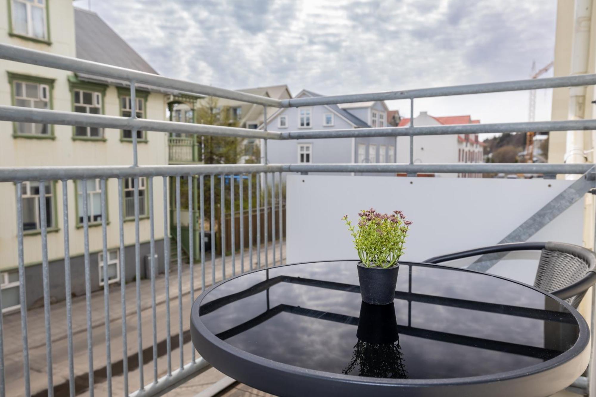 Charming Deluxe Apartment Akureyri Bilik gambar