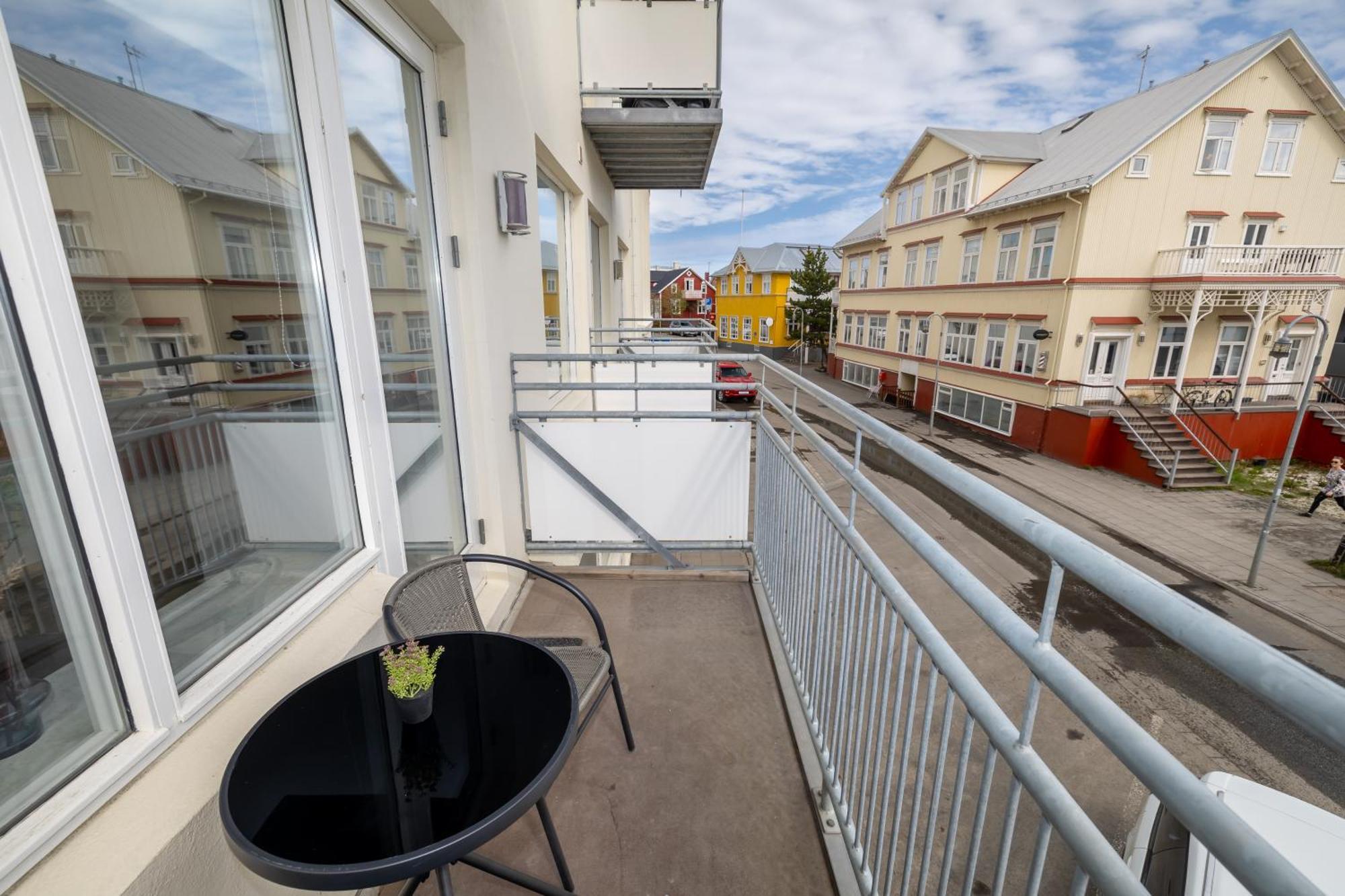 Charming Deluxe Apartment Akureyri Bilik gambar